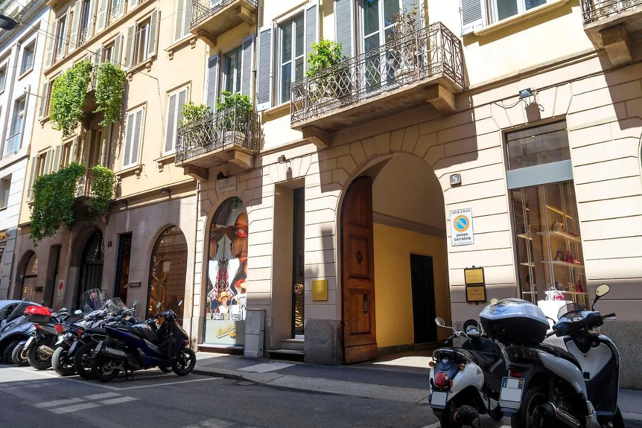 Montenapoleone - Sant Andrea Charme Penthouse Milano Appartamento